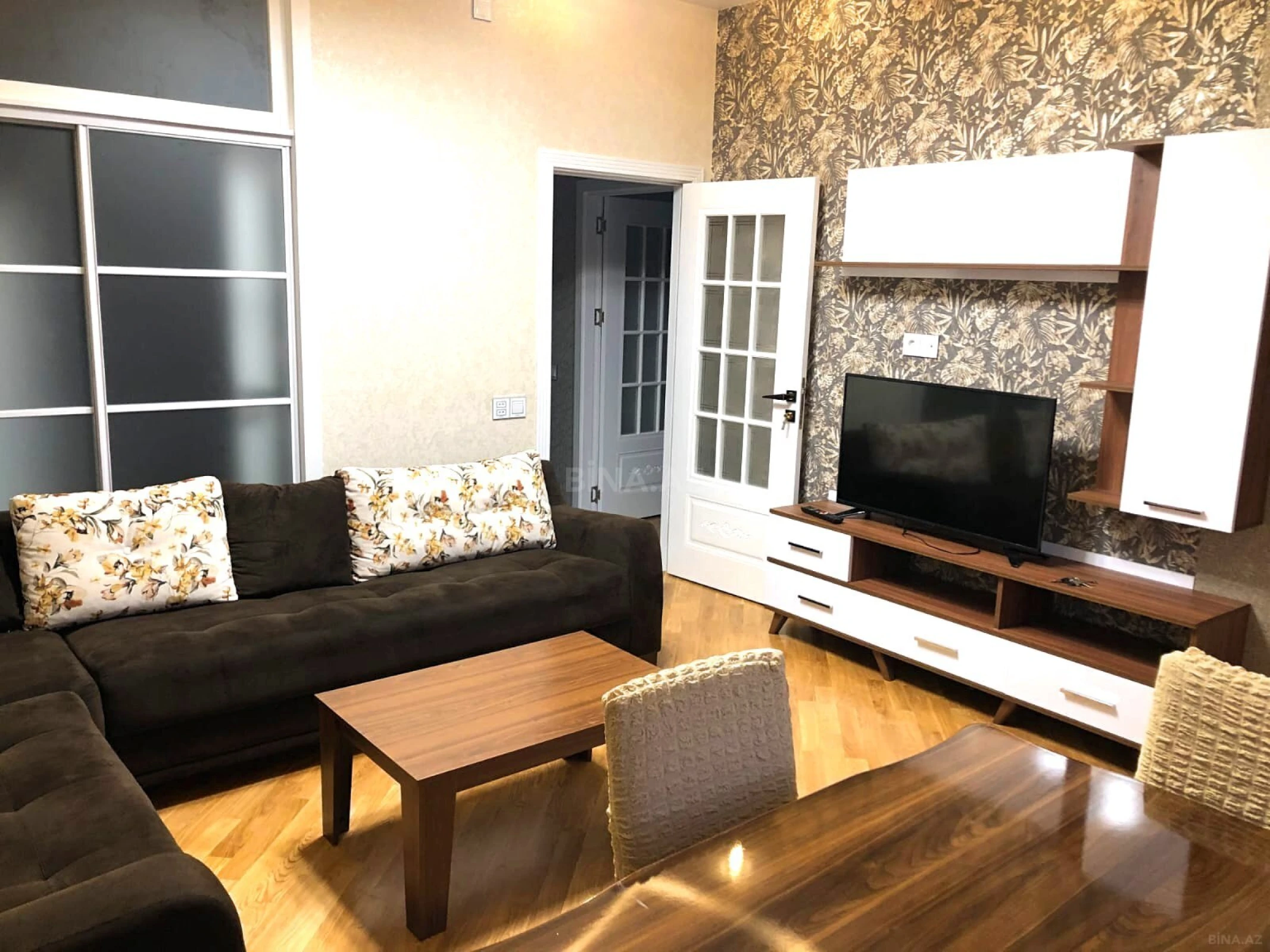 Satılır 2 otaqlı mənzil 60 m²