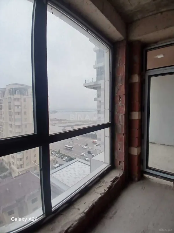 Satılır 2 otaqlı mənzil 66 m²