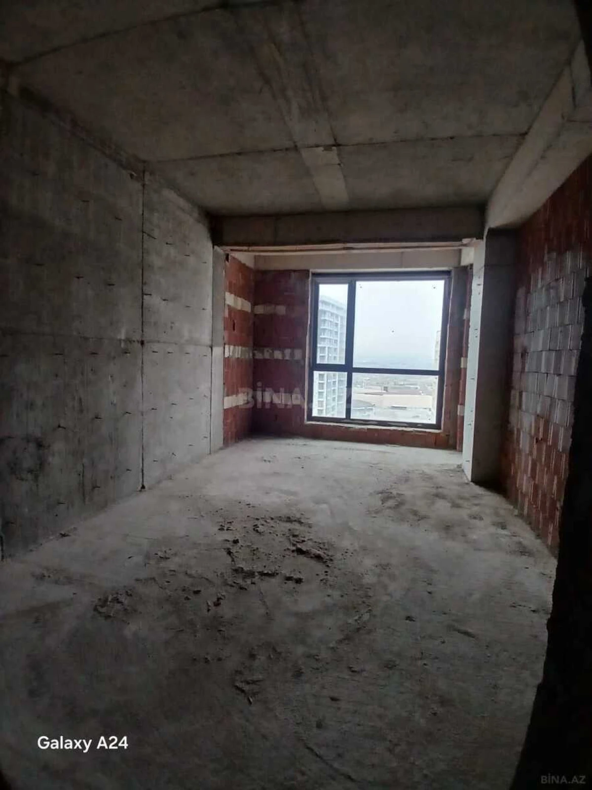 Satılır 2 otaqlı mənzil 66 m²