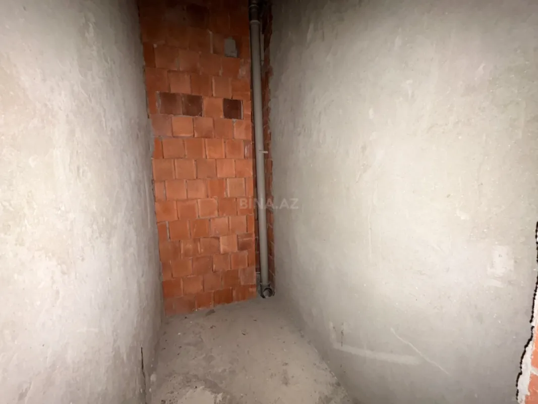 Satılır 3 otaqlı mənzil 139.3 m²