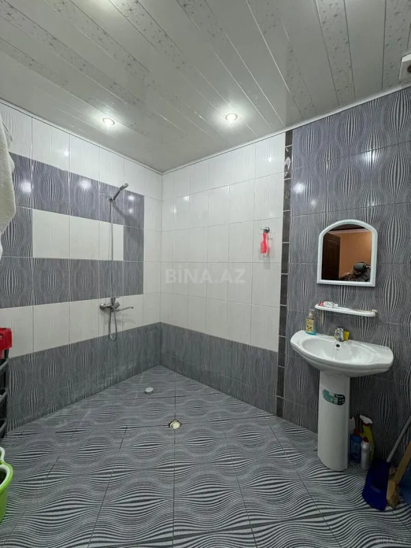 Satılır 2 otaqlı mənzil 117 m²