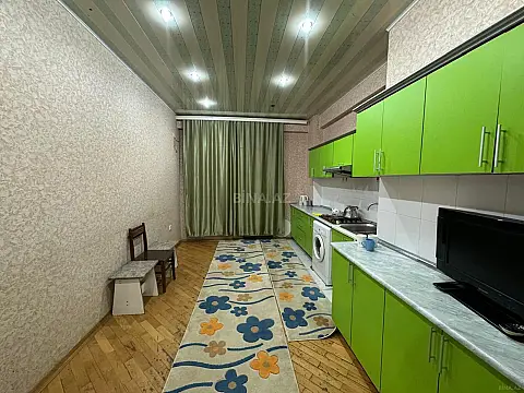Satılır 2 otaqlı mənzil 117 m²