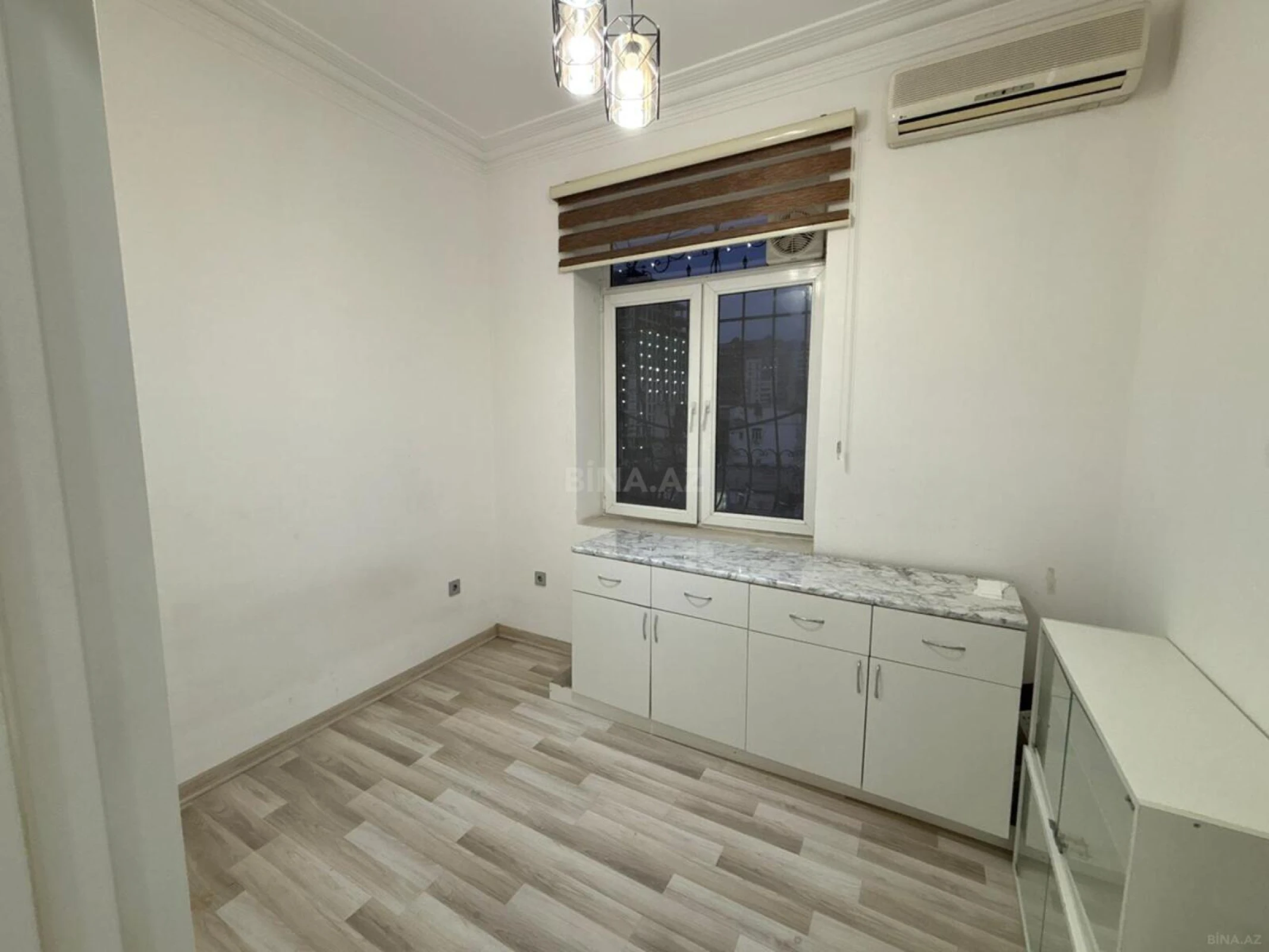 Kirayə verilir 3 otaqlı ofis 125 m²