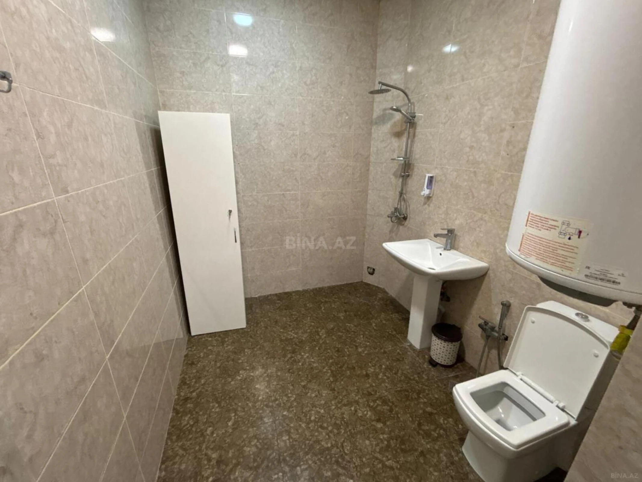 Kirayə verilir 3 otaqlı ofis 125 m²