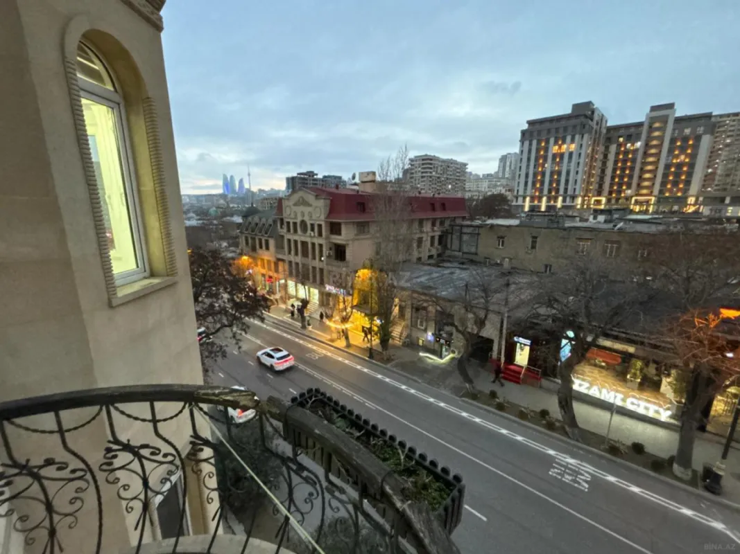 Kirayə verilir 3 otaqlı ofis 125 m²