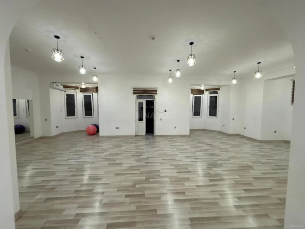 Kirayə verilir 3 otaqlı ofis 125 m²