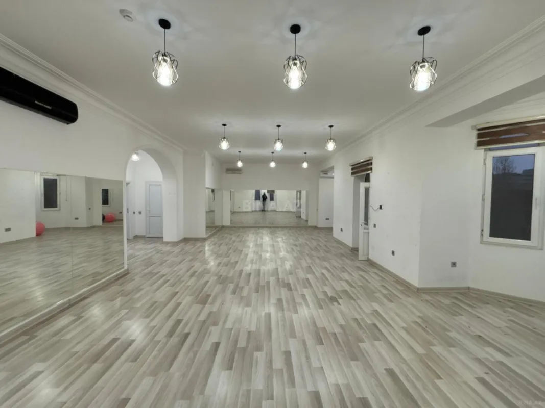 Kirayə verilir 3 otaqlı ofis 125 m²