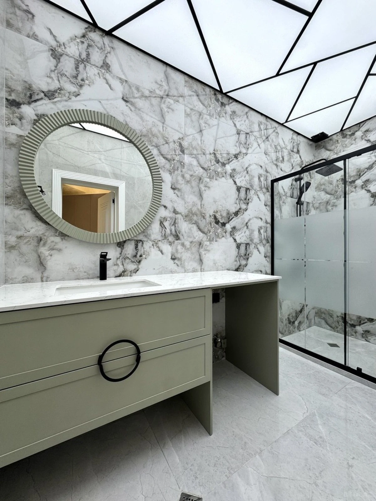 Satılır 3 otaqlı mənzil 107 m²