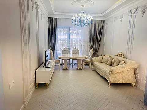 Satılır 2 otaqlı mənzil 65 m²