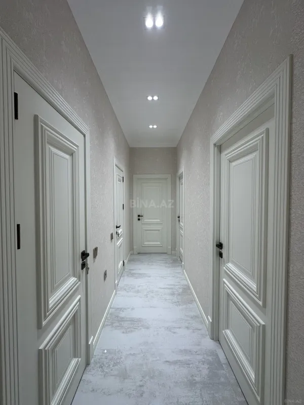 Satılır 3 otaqlı mənzil 107 m²