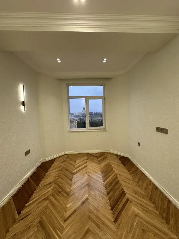 Satılır 3 otaqlı mənzil 107 m²
