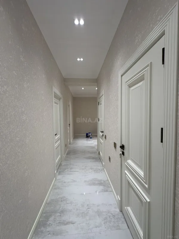 Satılır 3 otaqlı mənzil 107 m²