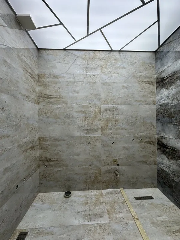 Satılır 3 otaqlı mənzil 107 m²