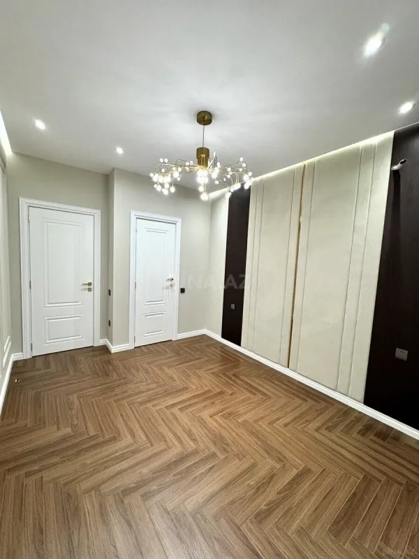 Satılır 3 otaqlı mənzil 98 m²
