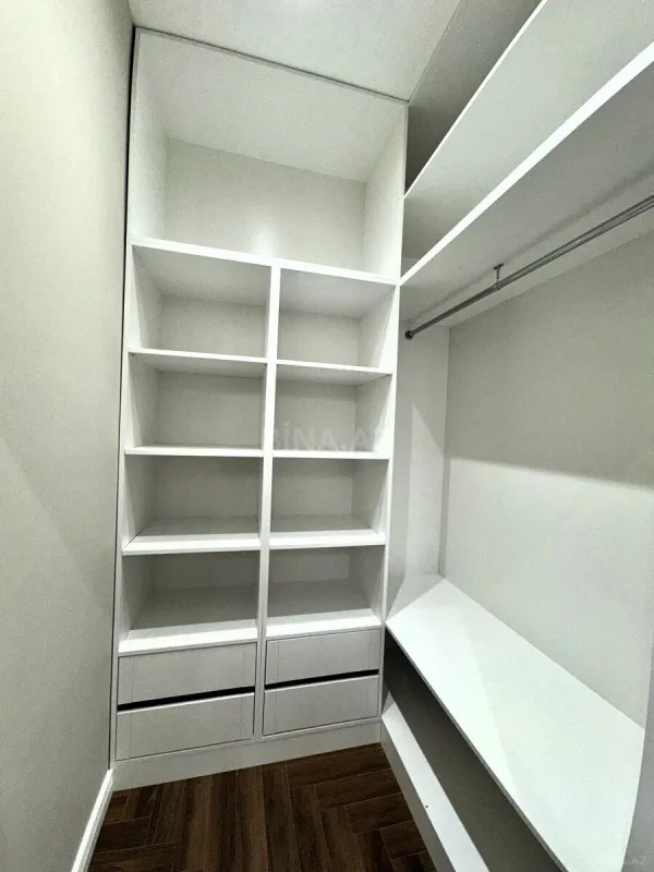 Satılır 3 otaqlı mənzil 98 m²