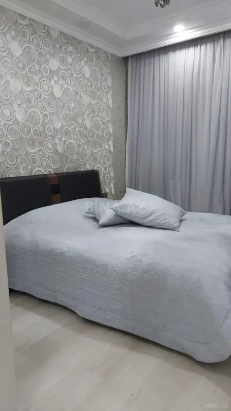 Satılır 2 otaqlı mənzil 68 m²