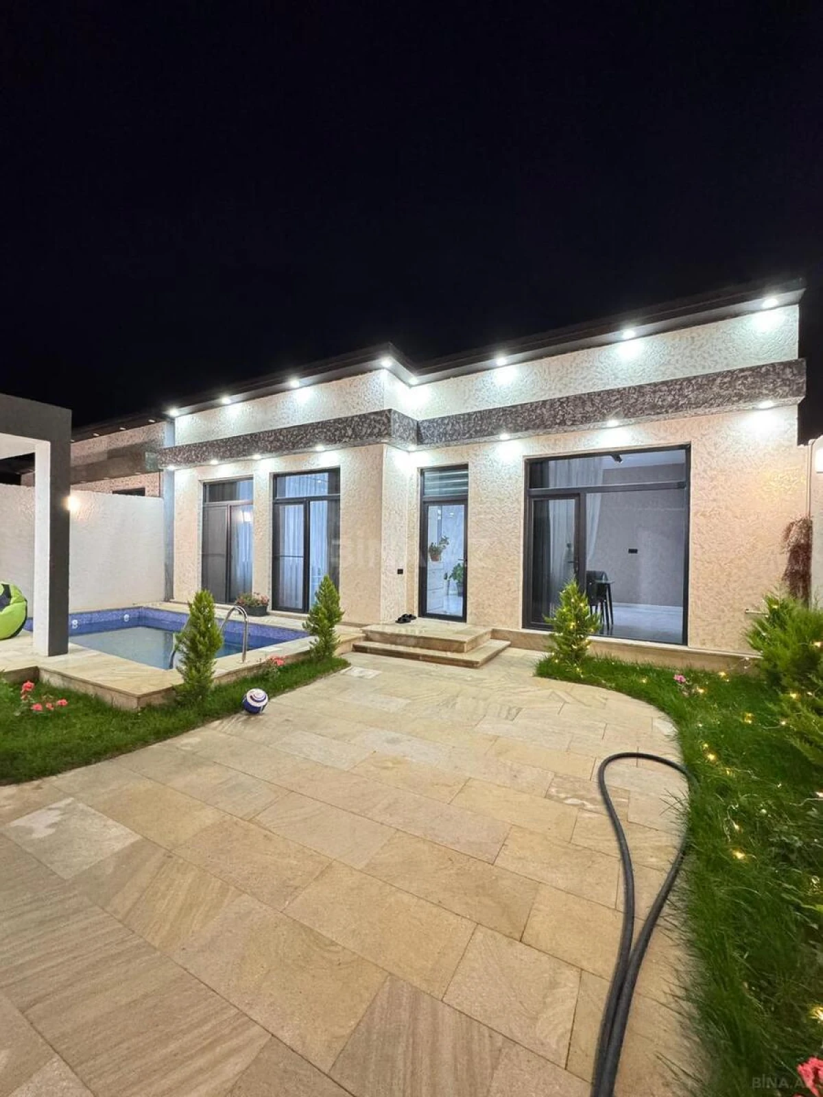 Satılır 4 otaqlı həyət evi 120 m²
