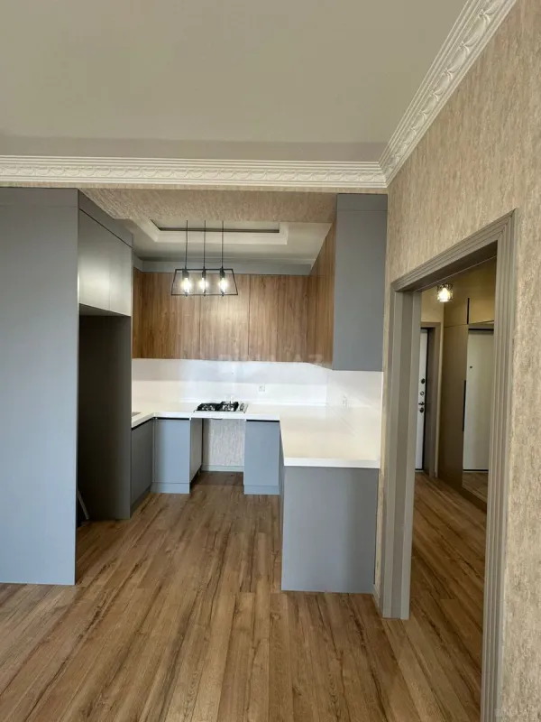 Satılır 3 otaqlı mənzil 96 m²