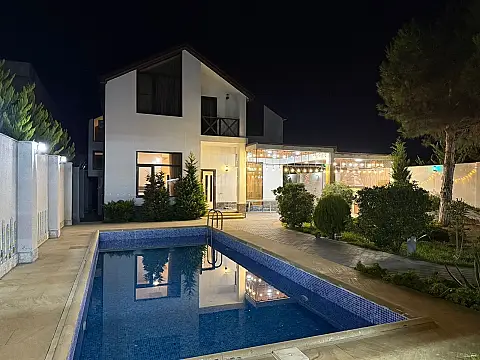 Satılır 5 otaqlı həyət evi 270 m²