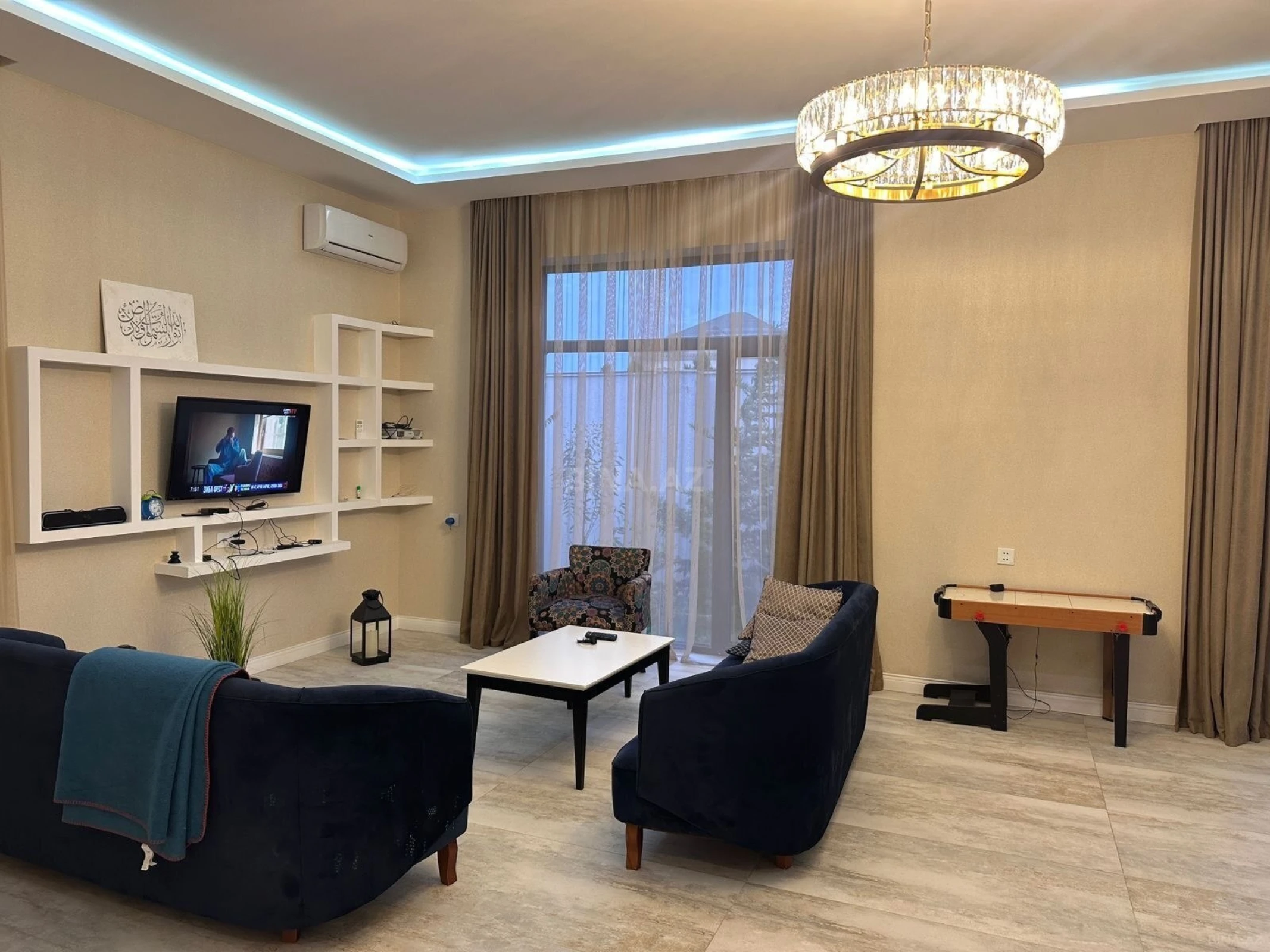 Satılır 5 otaqlı həyət evi 270 m²