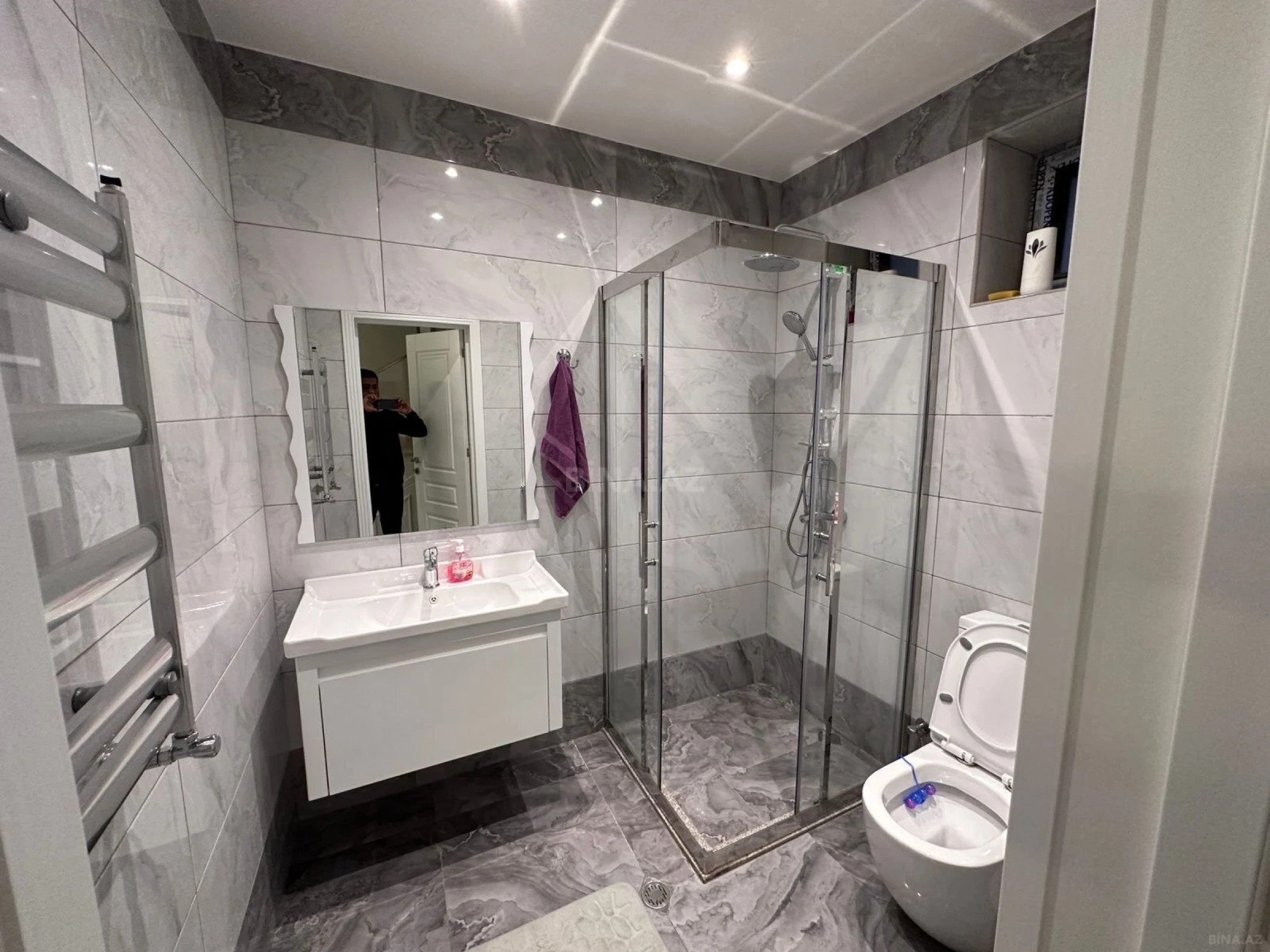 Satılır 5 otaqlı həyət evi 270 m²