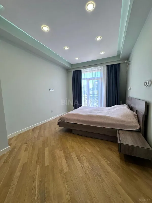 Satılır 3 otaqlı mənzil 119 m²