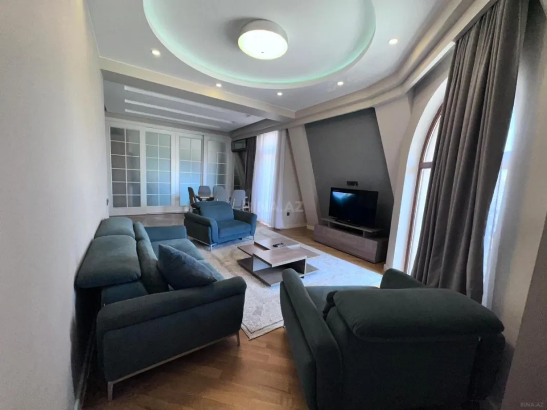 Satılır 3 otaqlı mənzil 119 m²