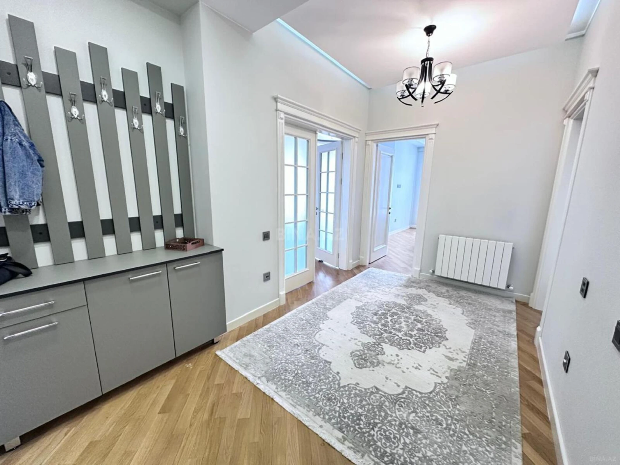 Satılır 3 otaqlı mənzil 119 m²