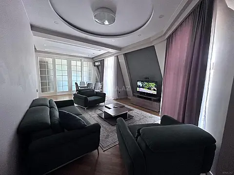 Satılır 3 otaqlı mənzil 119 m²