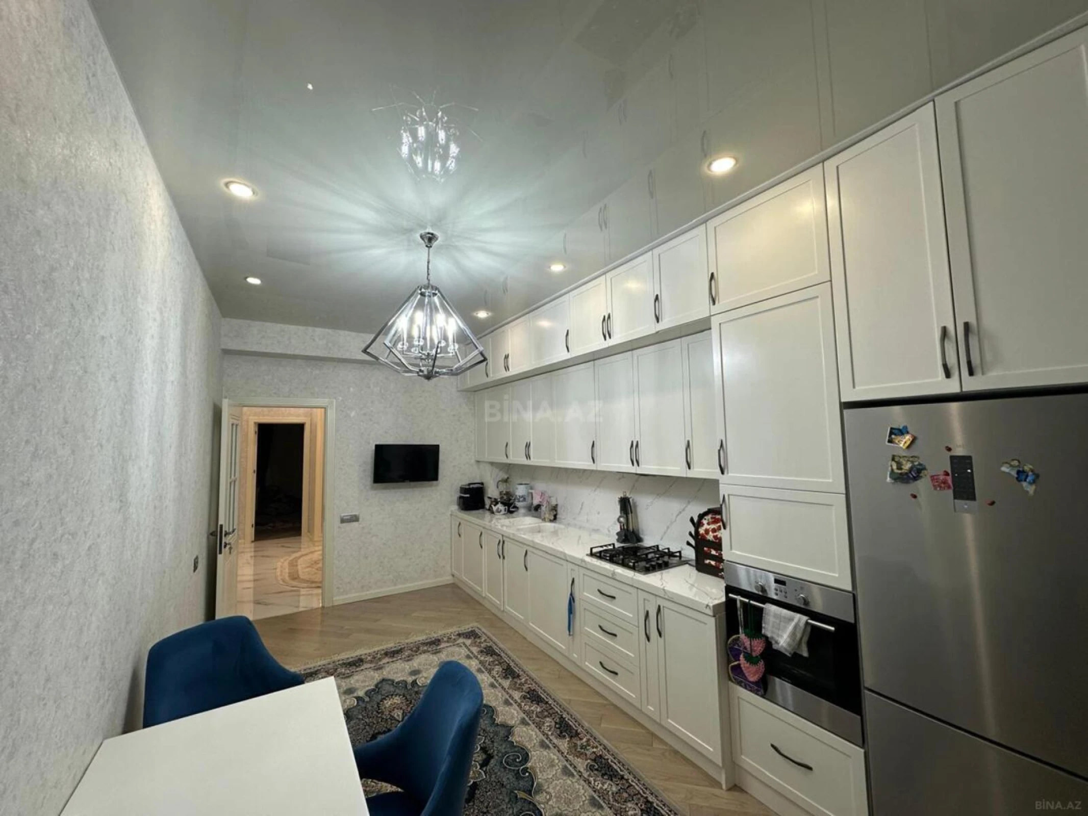 Satılır 3 otaqlı mənzil 115 m²