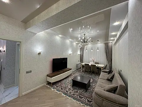 Satılır 3 otaqlı mənzil 115 m²