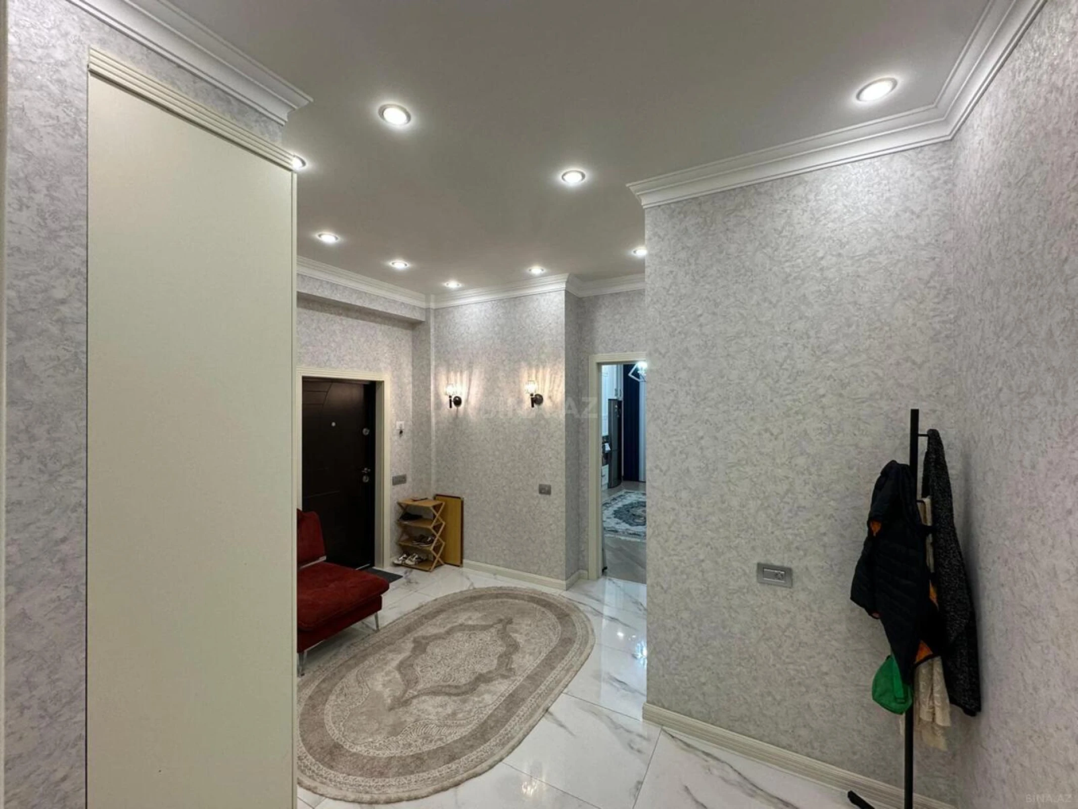 Satılır 3 otaqlı mənzil 115 m²