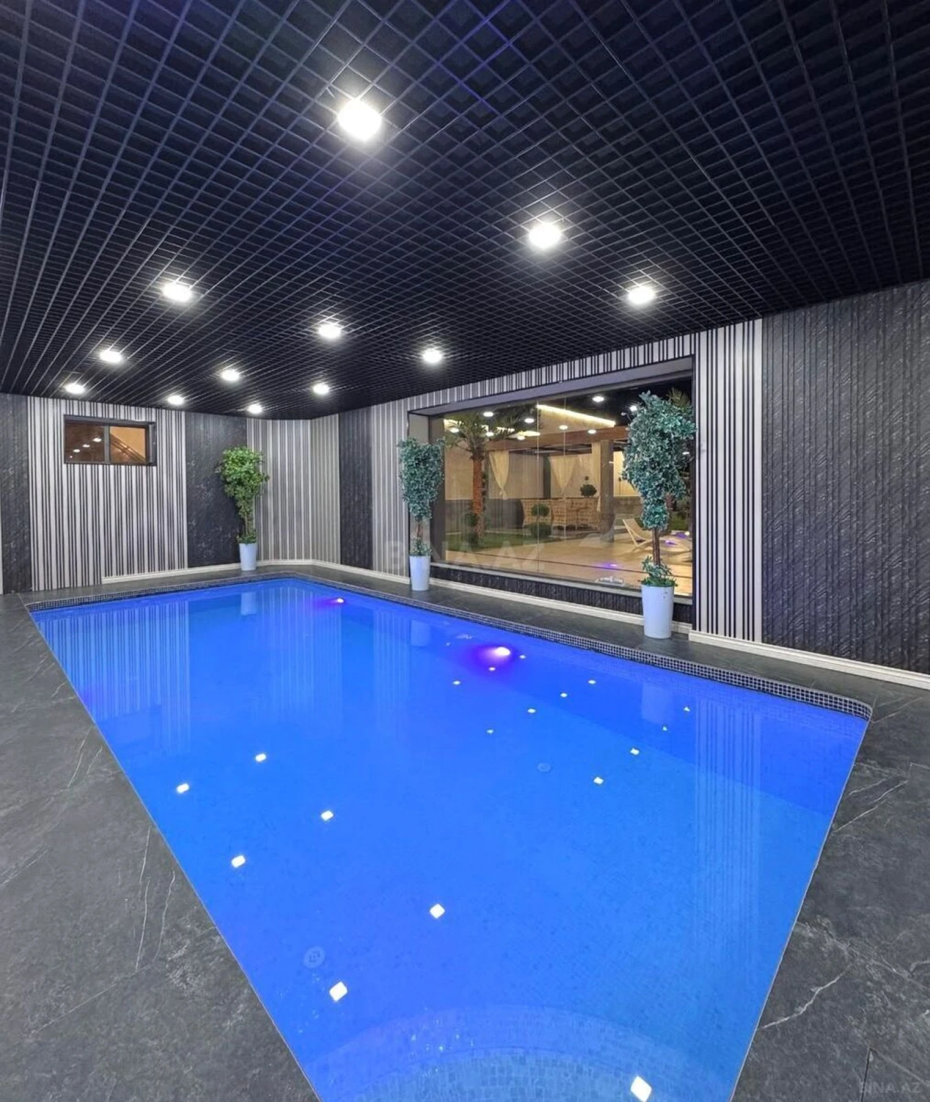 Kirayə verilir 6 otaqlı həyət evi 285 m²