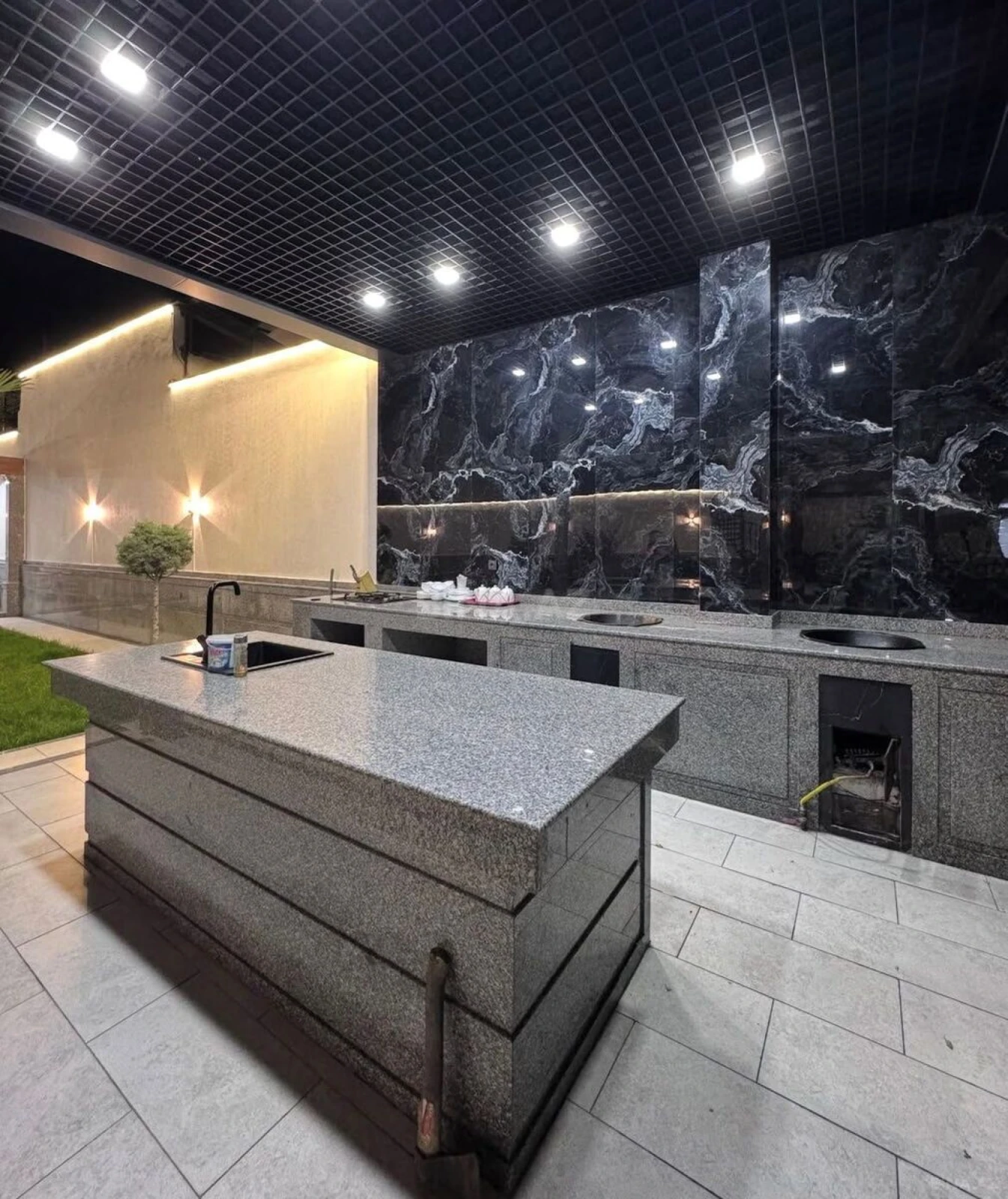 Kirayə verilir 6 otaqlı həyət evi 285 m²