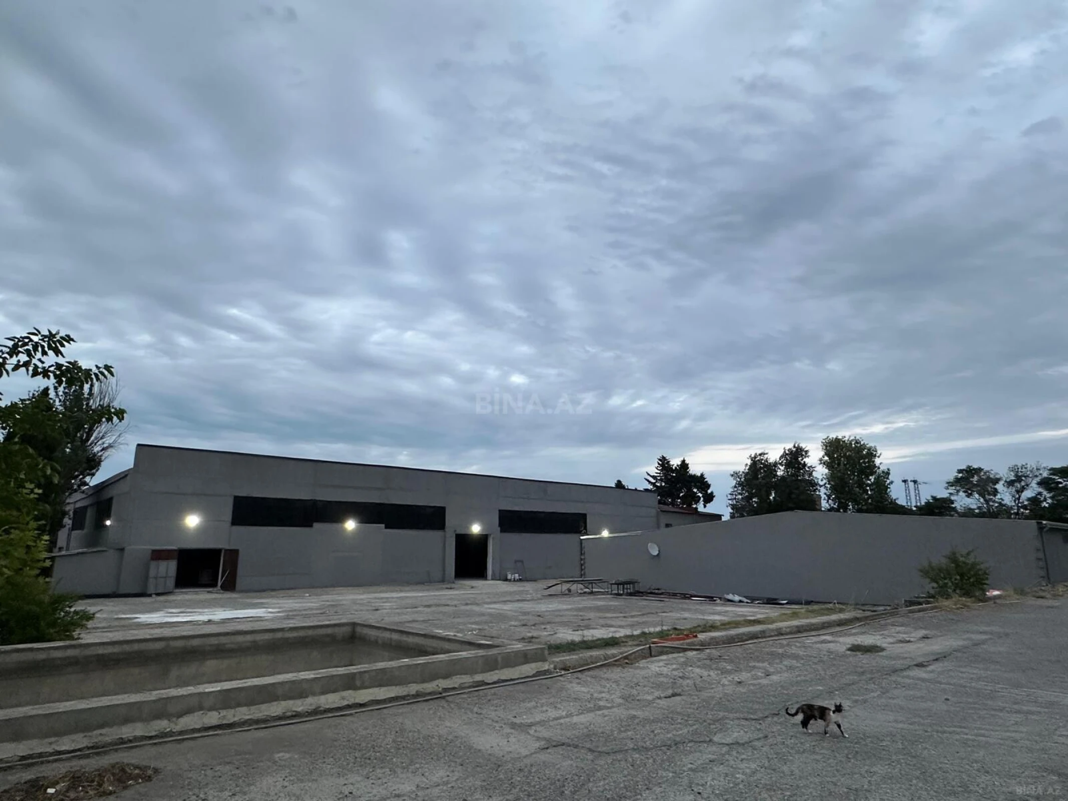 Kirayə verilir obyekt 2800 m²