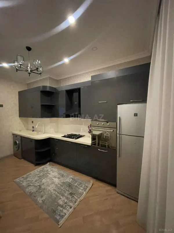 Kirayə verilir 2 otaqlı mənzil 80 m²