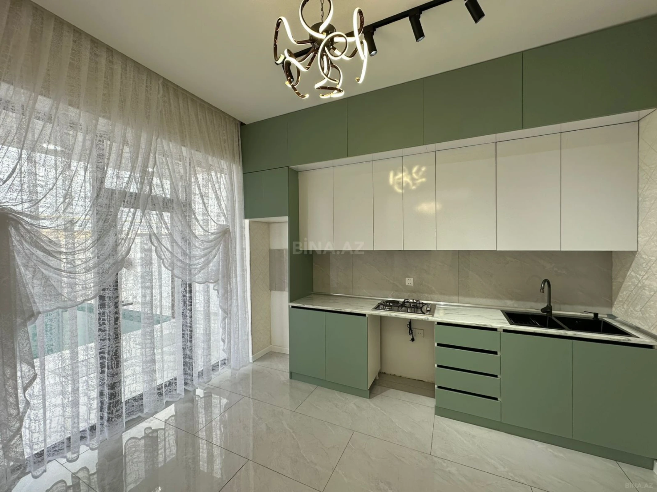 Satılır 4 otaqlı həyət evi 124 m²