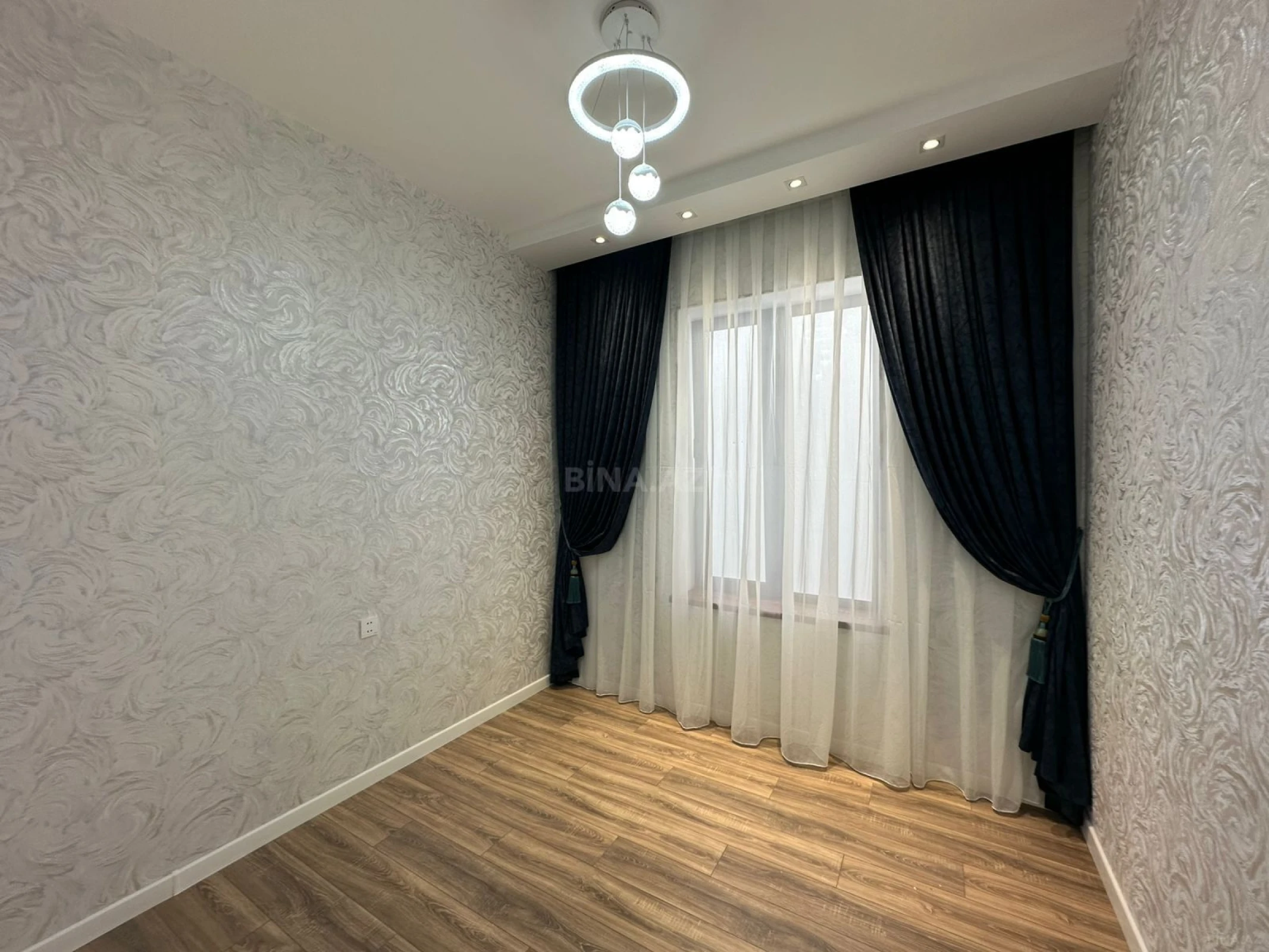 Satılır 4 otaqlı həyət evi 124 m²