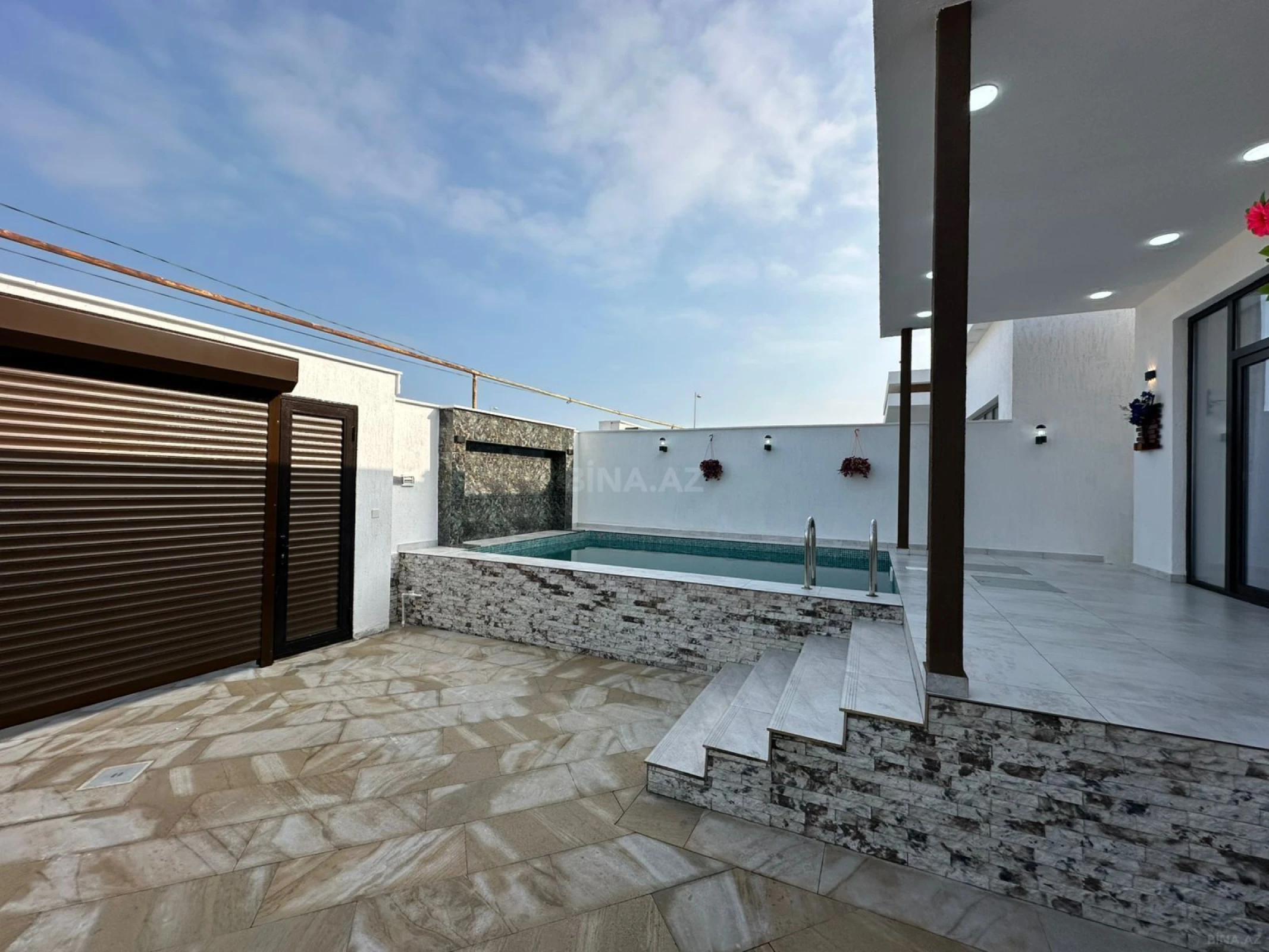 Satılır 4 otaqlı həyət evi 124 m²