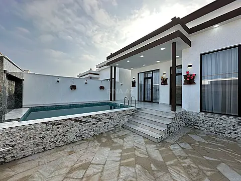 Satılır 4 otaqlı həyət evi 124 m²