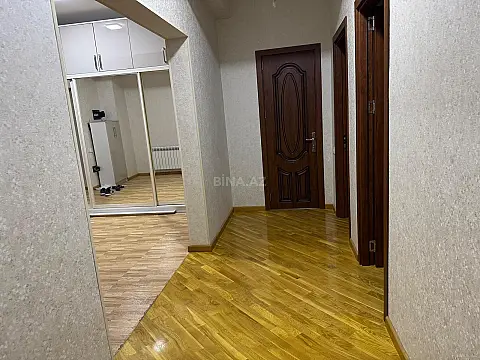 Kirayə verilir 2 otaqlı mənzil 115 m²