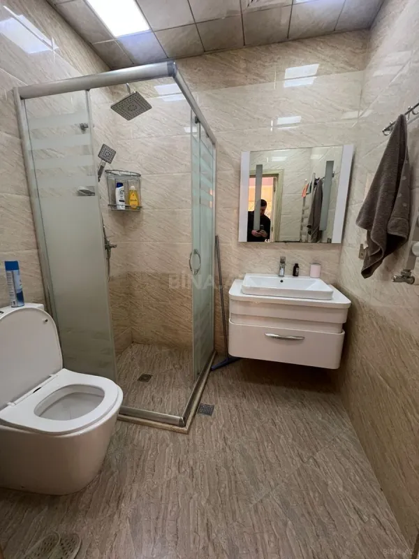 Kirayə verilir 2 otaqlı mənzil 80 m²