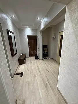 Satılır 3 otaqlı mənzil 82 m²