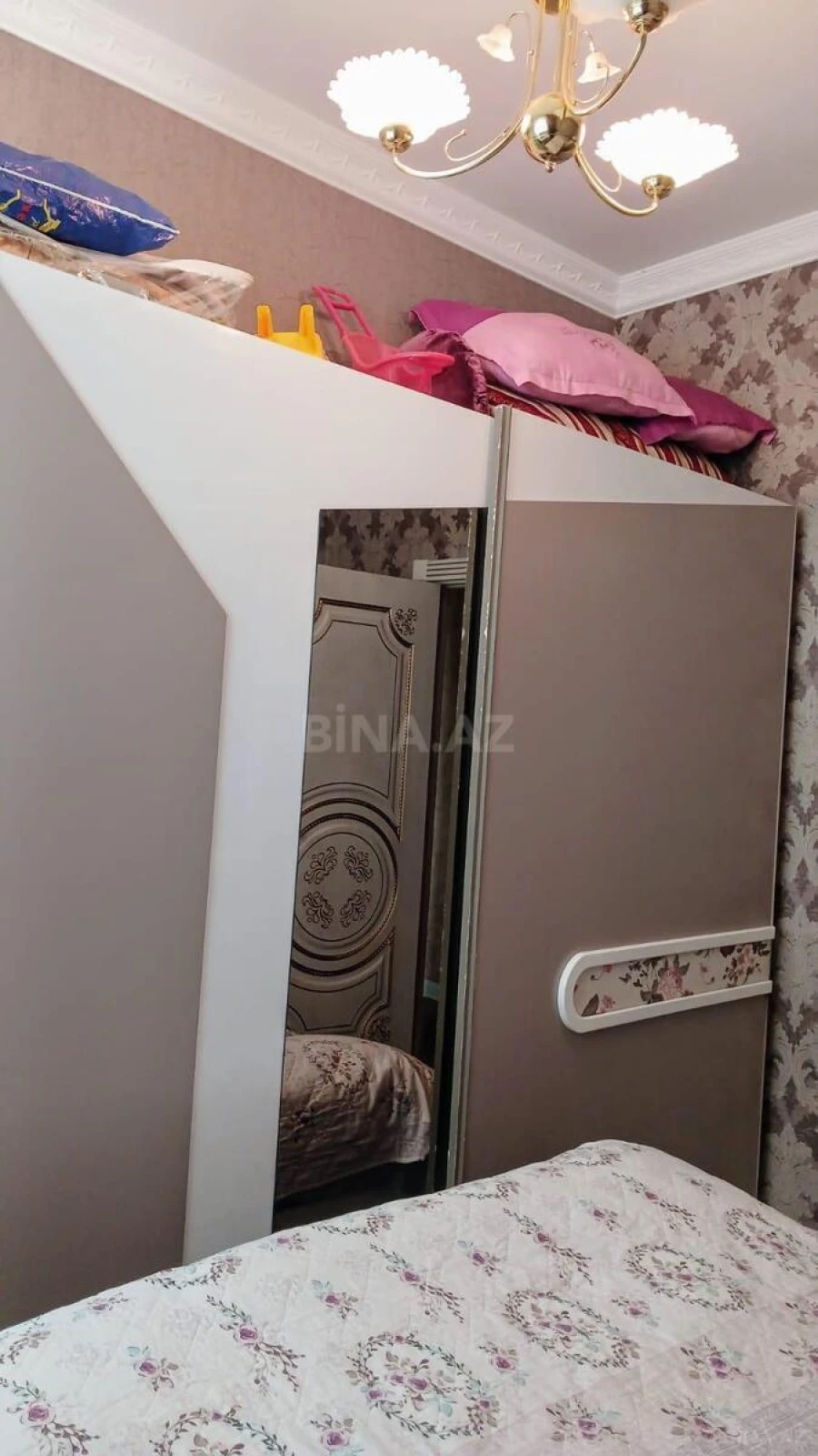 Satılır 2 otaqlı mənzil 58 m²
