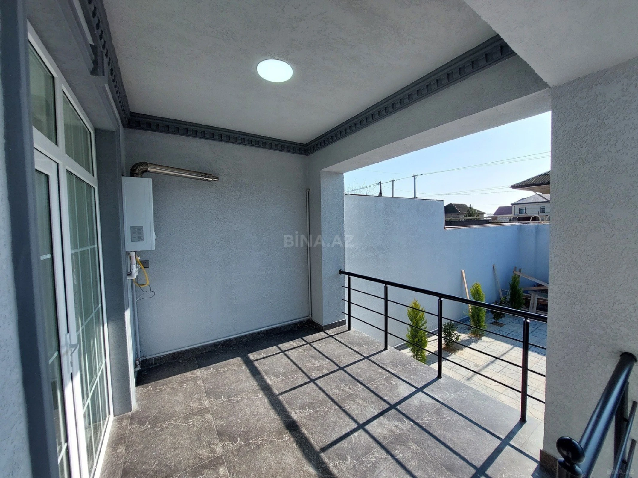 Satılır 4 otaqlı həyət evi 105 m²