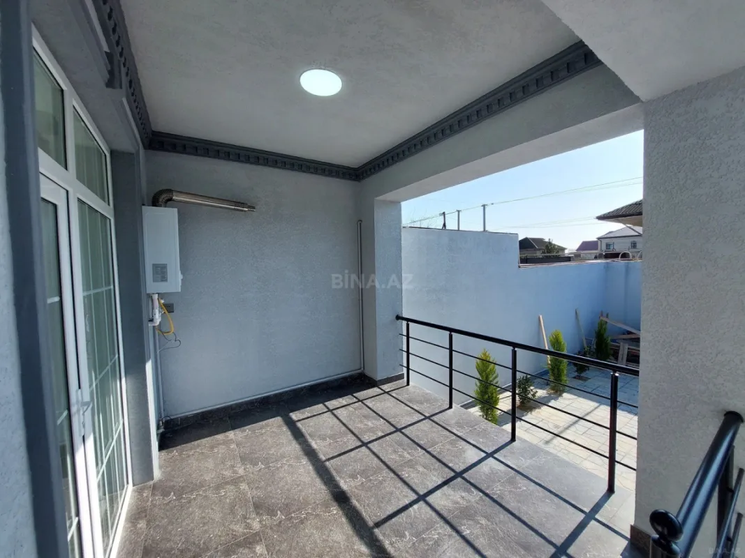 Satılır 4 otaqlı həyət evi 105 m²
