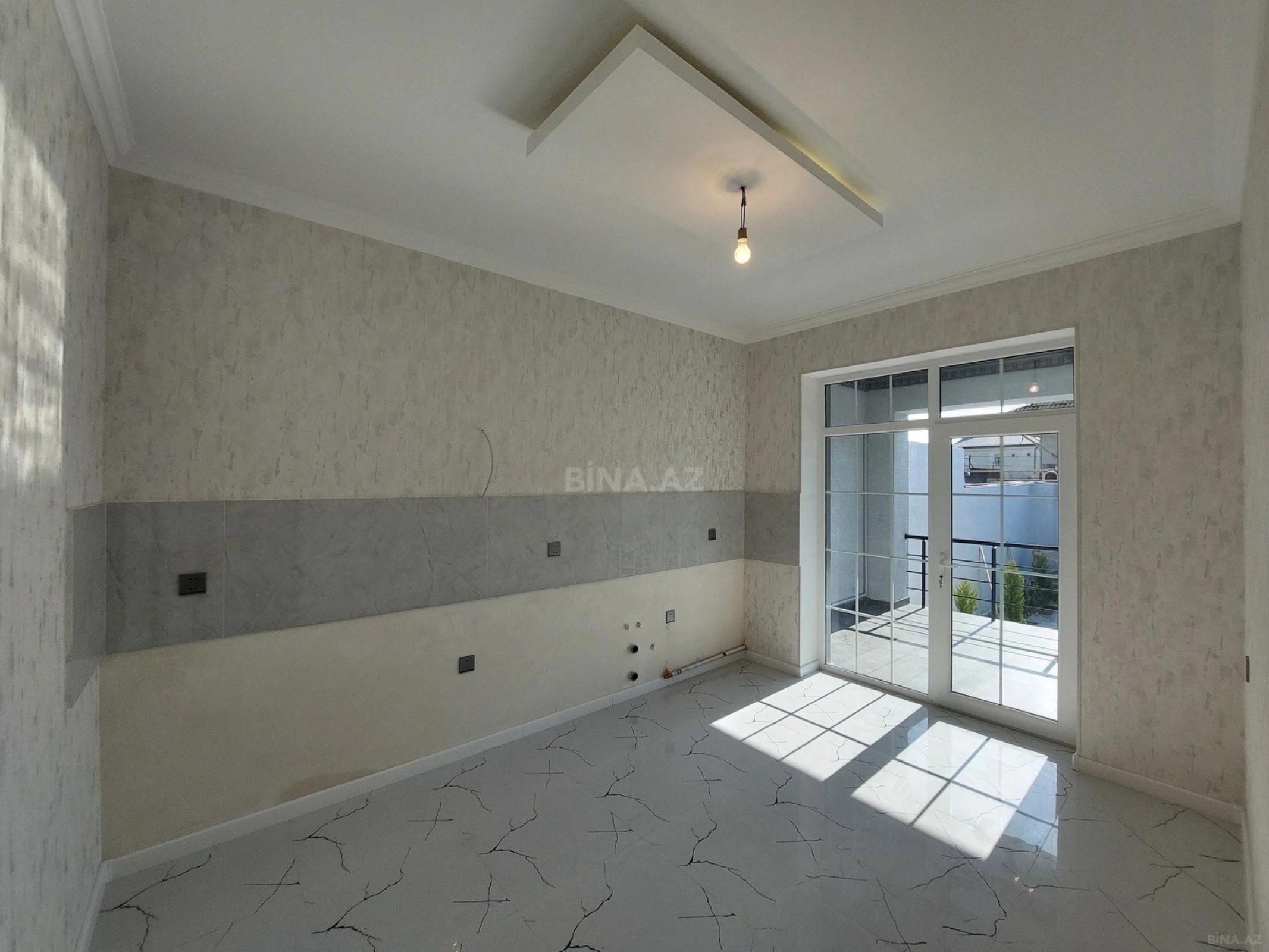 Satılır 4 otaqlı həyət evi 105 m²