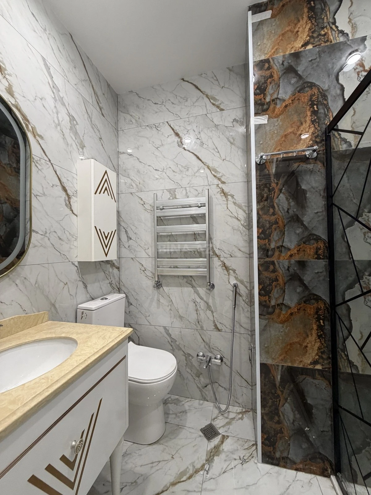 Satılır 2 otaqlı mənzil 66 m²