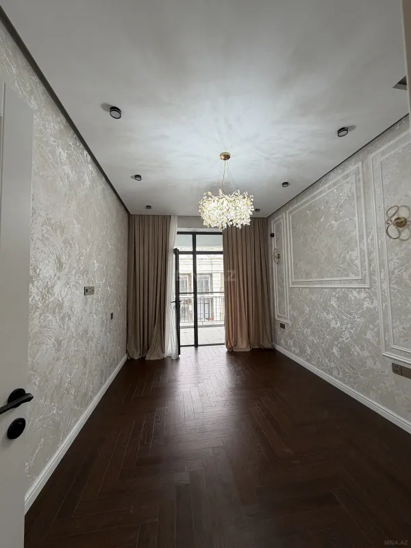 Satılır 2 otaqlı mənzil 66 m²