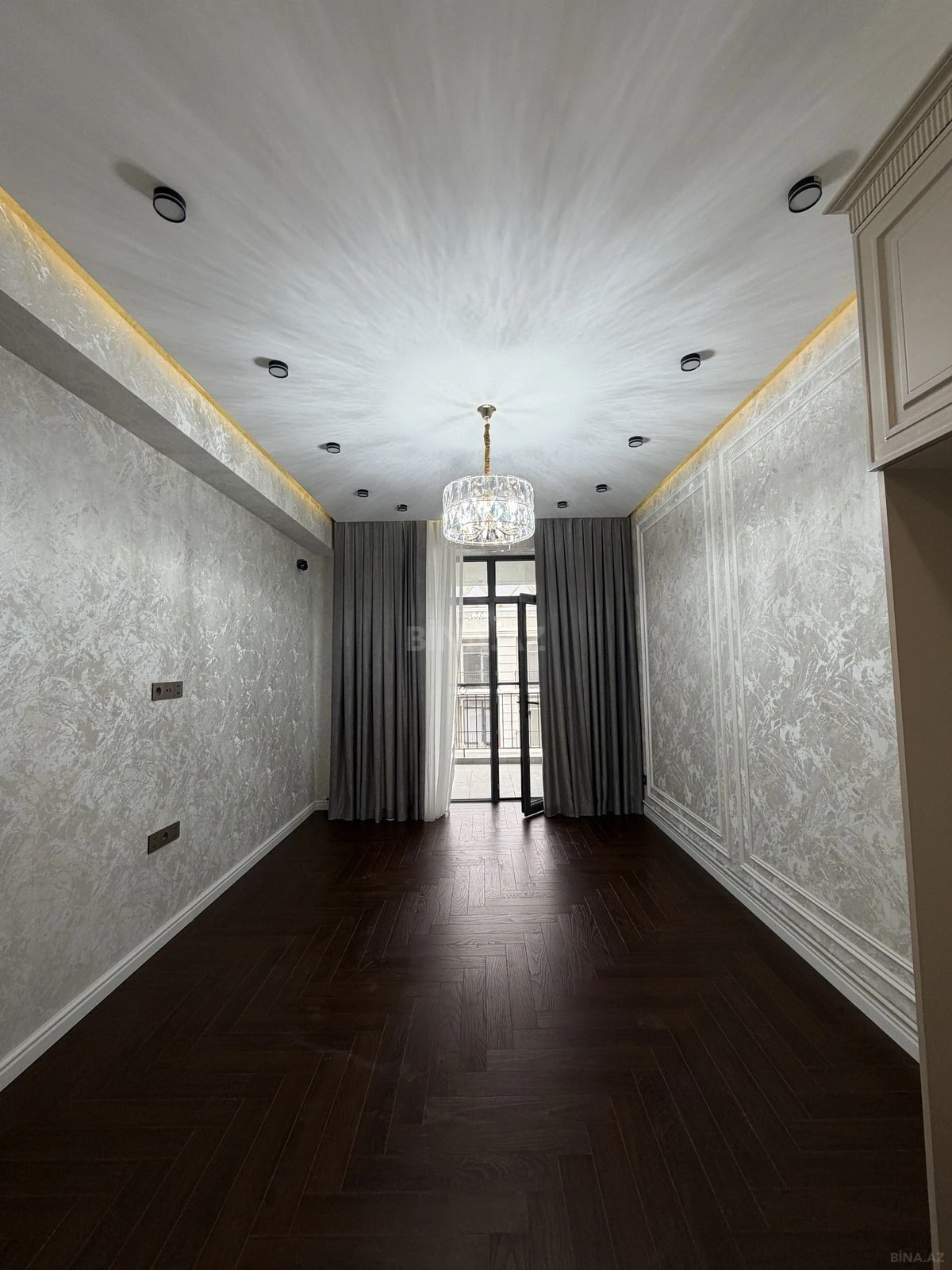 Satılır 2 otaqlı mənzil 66 m²